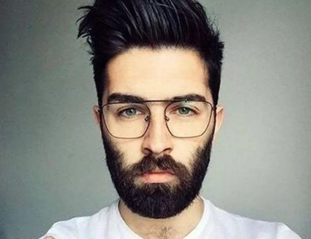 عینک طبی مردانه برای صورت کشیده